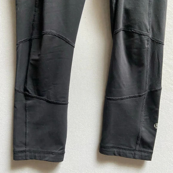 Lululemon Athletica cropped leggings Sz 6 - Picture 9 of 14